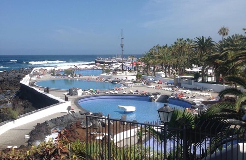 Puerto de la Cruz Apartment | Central apartment with terrace and balcony very close to the San Telmo Beach