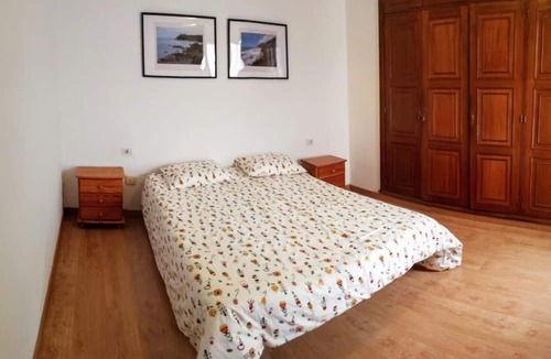 Santa Cruz de Tenerife Apartment | Centric Three Bedroom Flat in Santa Cruz 5B