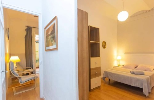 la Vila de Gracia Apartment | Gracia Torrijos by Interhome