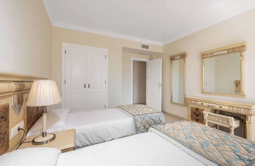 New Golden Mile Apartment | Colina del Paraíso