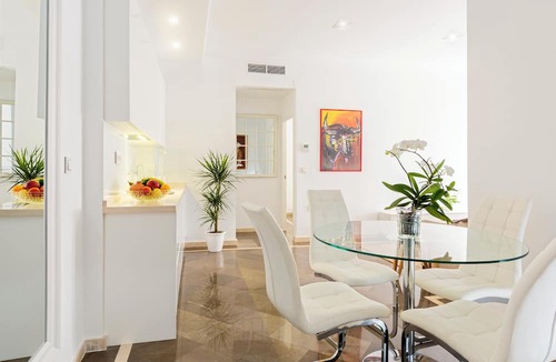 Centro - Sagrario Apartment | Genteel Home Sagrado Corazon