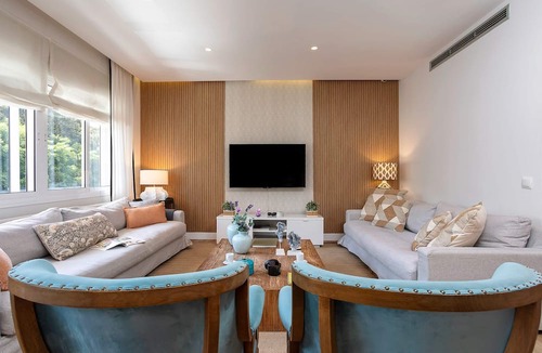 La Caleta Apartment | Genteel Home Paseo de Reding