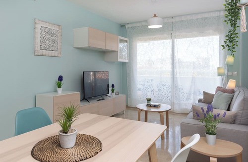 Marbella City Centre Apartment | Apartment with sea view, parking, wifi