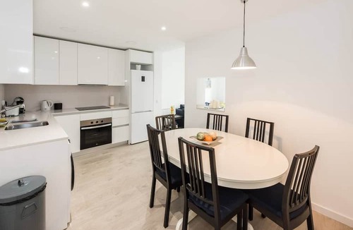 Golden Triangle of Art Apartment | MODERN APT WITH IDEAL LOCATION NEXT TO ATOCHA STATION