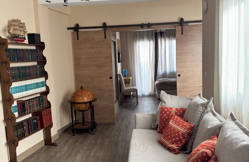 Historic Center of Estepona Apartment | Casa de la Paz