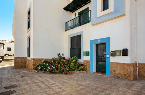 Puerto del Rosario House | Vacation Home 'Ferry' with Sea View, Private Terrace and Wi-Fi