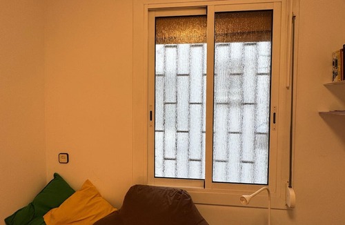 Sants-Badal Apartment | Barcelona Room – Temporary Sublet €40/day: 10% discount for longer stays