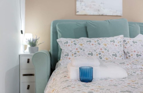 Icod el Alto Apartment | Vacation Studio 'Estudio La Maresia' with Sea View, Private Terrace and Wi-Fi