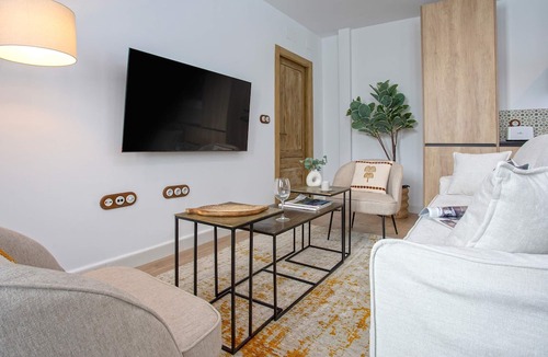 Centro - Sagrario Apartment | Genteel Home Horno Marina 10