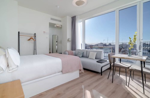 La Petxina Apartment | Limehome Valencia Carrer de Sant Jacint