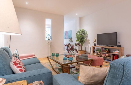 Milla de Oro Apartment | Elegant 2-Bed Apartment in Salamanca, Madrid