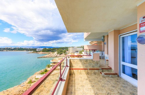 Cap de Salou Apartment | Cantilmar: Spaciousness and unforgettable views.