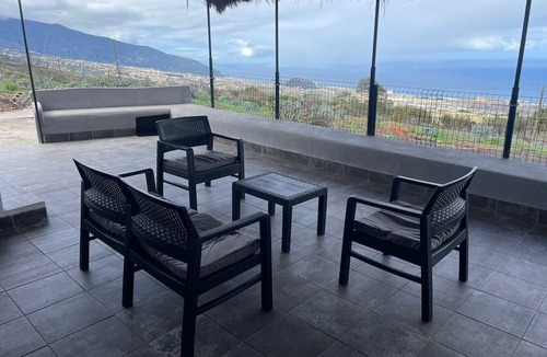 Montijos Apartment | Ten Days -App1- Montaña Roja' with Sea View, Wi-Fi and Air Conditioning