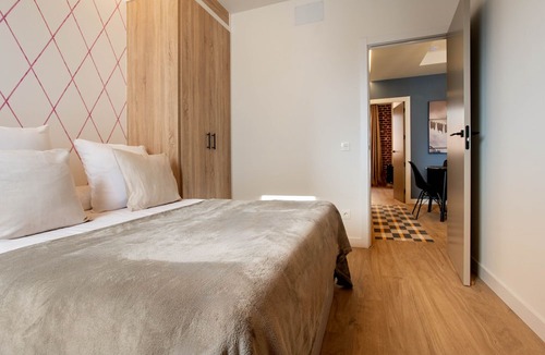 Bellas Vistas Apartment | 4 ways XIX apartment in Madrid
