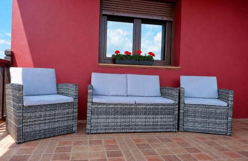 Santianes de Ola House | La Casa de Nuria