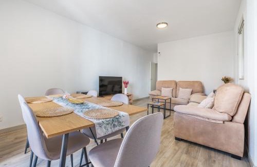 Maracena Apartment | Bright Apartment In Maracena