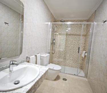 Villares de la Reina Hotel | Hotel Helmántico