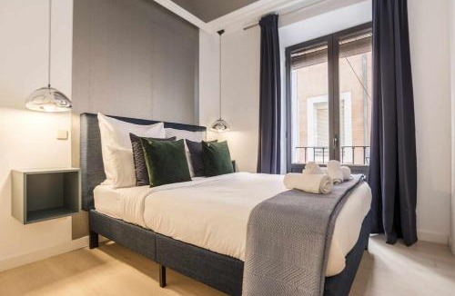 Palacio Apartment | Royal Palace by SkyKey