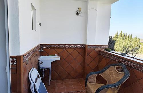 Cullar Vega Bed & Breakfast | Casa Flamenca en El Ventorrillo - Piscina, Tumbonas, Terraza y Aparcamiento