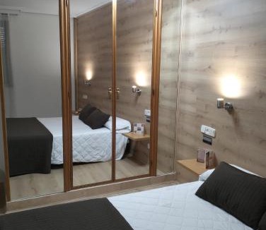 Villares de la Reina Hotel | Hotel Helmántico