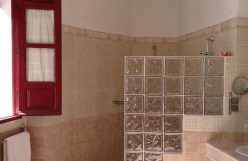 Sorvilan House | Holiday Home Berg- und Strandurlaub südlich von Granada by Interhome