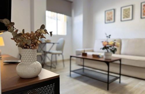 Doctor Barraquer-Grupo Renfe-Policlinico Apartment | Wish Suite Parlamento Center Sevilla