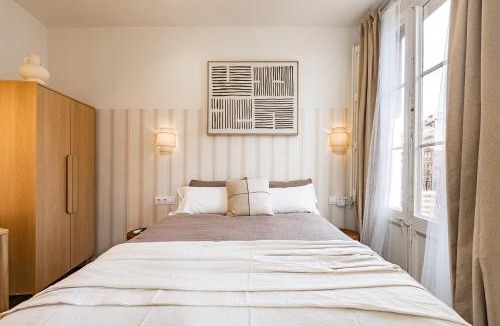 La Sagrada Familia Apartment | Lovely Apartment with Balcony in Sagrada Familia