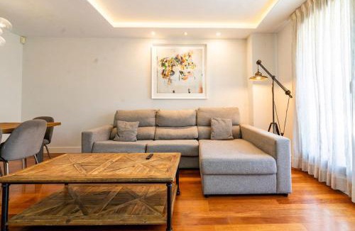 Hortaleza Apartment | IFEMA Terrace Apt Pool · Gym · Parking
