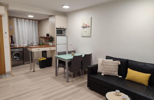Getafe Apartment | Apartamento Getafe Central-UC3M, Renfe-Metro SOL 18 MIN PARKING Business Friendly