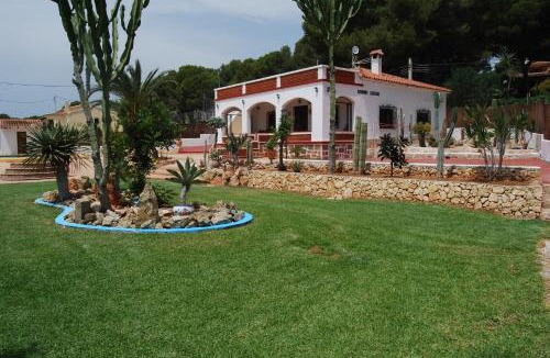 Moravit Villa | Villa Maria Beach Villa
