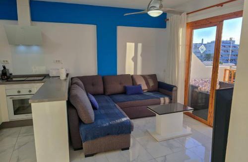 San Eugenio Apartment | Aqua Sun Los Geranios by HelloApartments