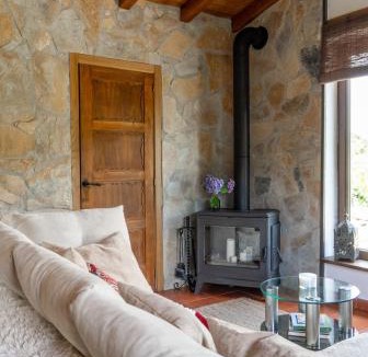 Chantada House | Casiña Raíz Entre viñas y cielo Ribeira Sacra