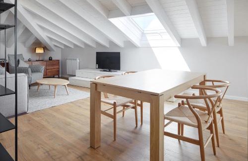 Hondarribia Historic Center Apartment | H SUITE4A by Smiling Rentals
