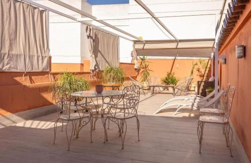 Encarnacion-Regina Apartment | Quevedo Deluxe Penthouse by Valcambre