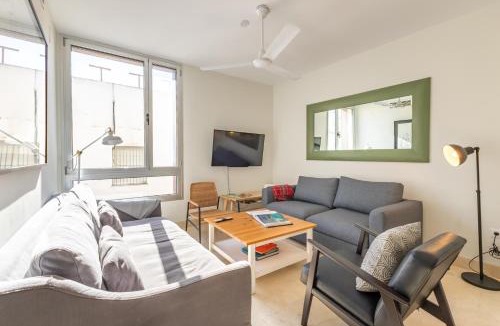 San Bernardo Apartment | Tentudia Apartments with Private Roof-Top or Patio and Free underground Parking via Car Lift -small Medium- Car By OCityzen