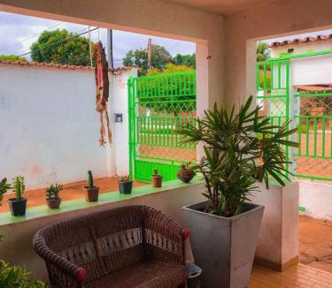 Carolina Bed & Breakfast | Hostel e Camping da Cris
