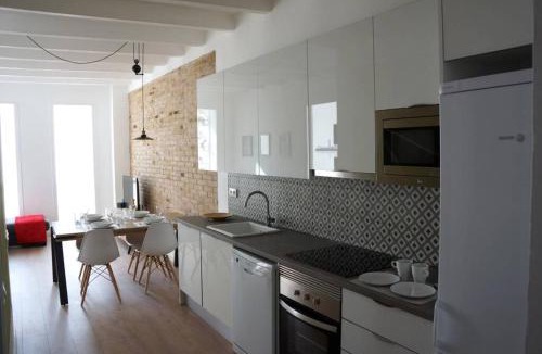 L'Hospitalet de Llobregat Apartment | Barcelona Industrial Style Apartment