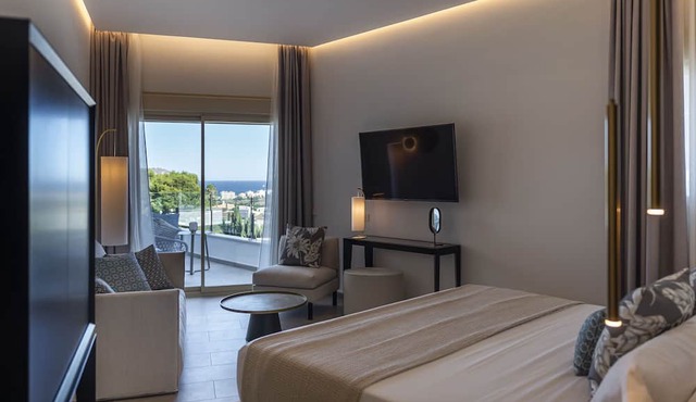 Dionis Boutique Hotel & Spa