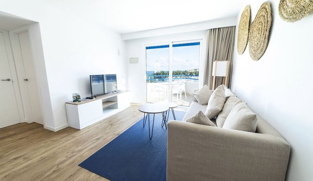 Parque Nereida Suites Hotel