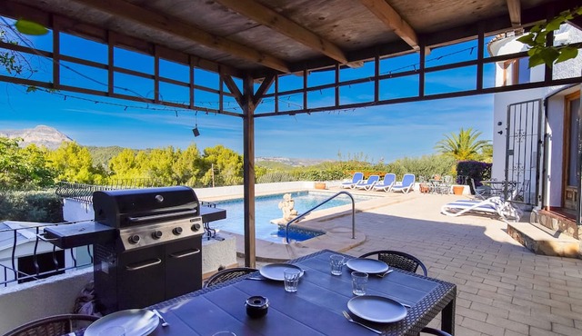 Don't miss out on exquisite 5-bedroom, 4-bathroom villa with stunning views.