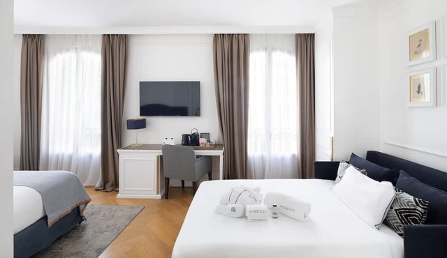 Hotel Midmost by Majestic Hotel Group