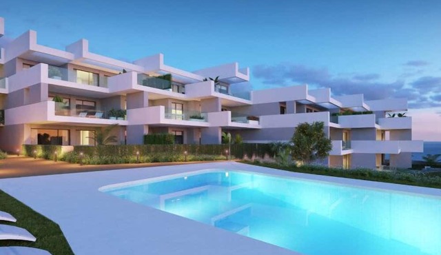 3 Bed Apartment with Sea View Onsite Gym & Spa