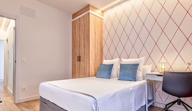 4 Ways IX apartment in Madrid