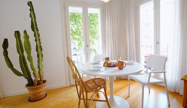 Bright Apartment in Palma Old Town, Wifi, Balcony, Spacious, Air Conditioning