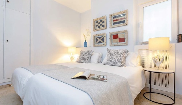 Genteel Home Tablas - Four Bedroom Apartment, Sleeps 8