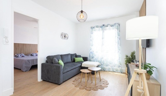 Home2Book Vibrant & Trendy Apt Santa Cruz Center