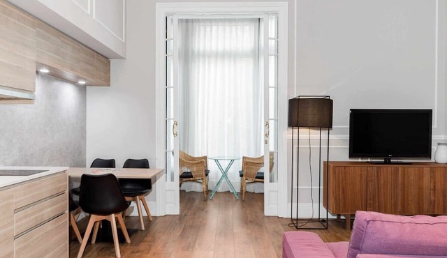 Gaudi Style apartment Barcelona