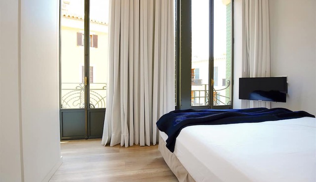 Beautiful Apartment Aguila 2 in Old Town Palma, Wifi, AC, Bright, Fully Equipped