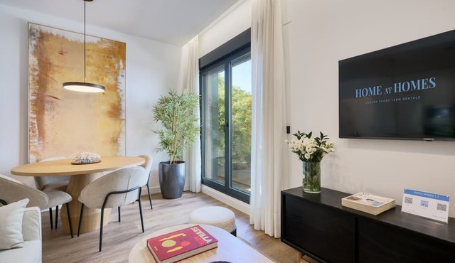 2BR with terrace and private parking