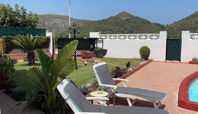 Homerez - Spacious villa with pool in Valencia 300m² ideal for 6 guests in Valencia